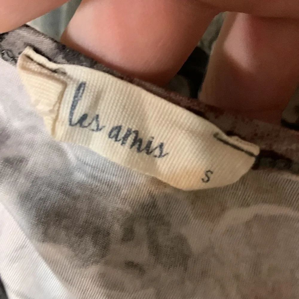 3for$20 blouse smal - Picture 3 of 3